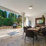 Luxury El Duque Apartman *