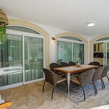 Apartman Luxury El Duque *