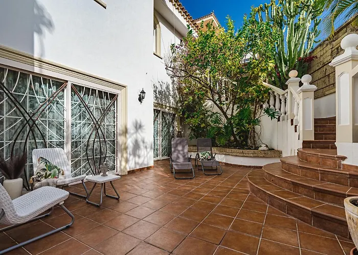 Luxury El Duque Апартаменти Адехе