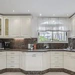 Luxury El Duque *