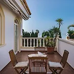 Luxury El Duque Адехе